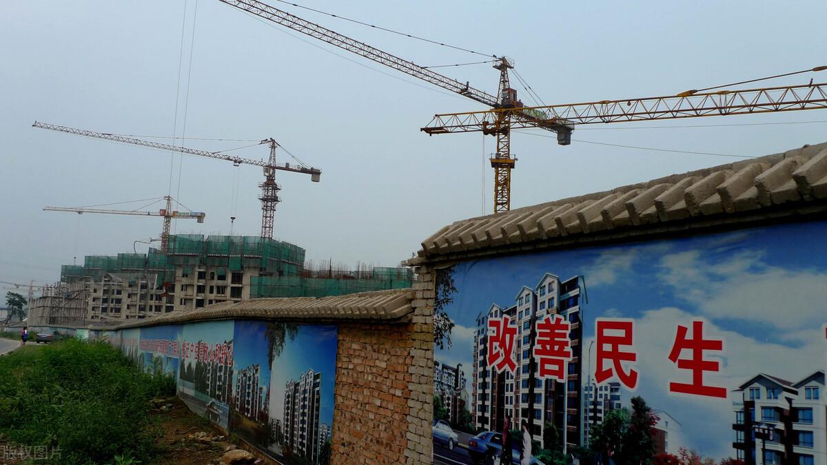 吉林旭彩网产业园是敦化市重点项目，服务中心认真当好店小二